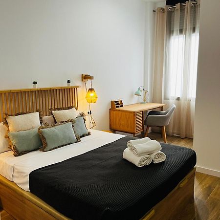 Travel Habitat Mediterranean Suites Valenza Esterno foto